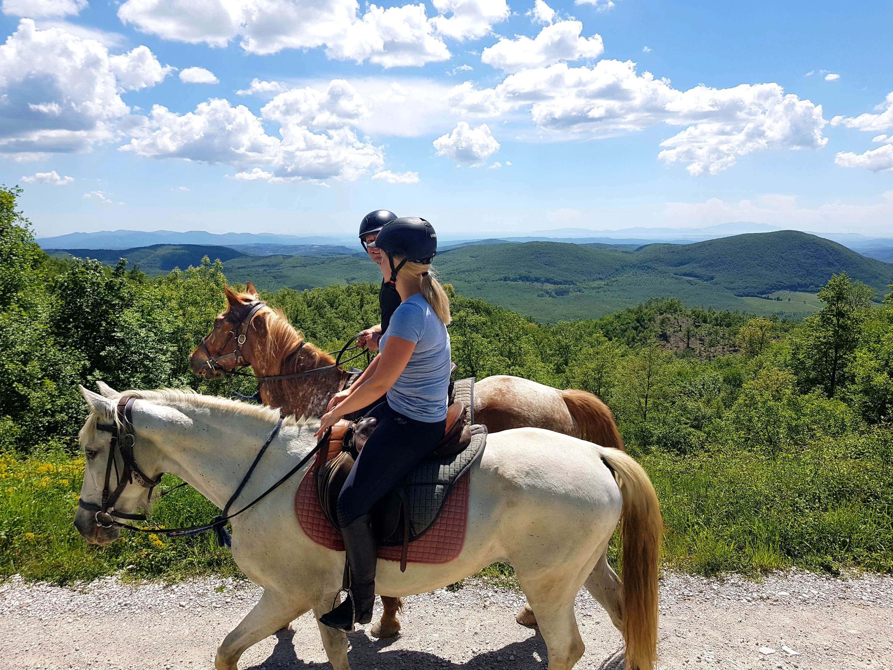 Passeggiata a cavallo nella Maremma Toscana con aperitivo