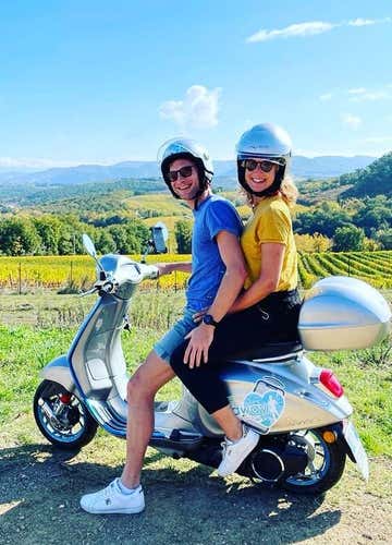 Vespa tour in Chianti hills with picnic