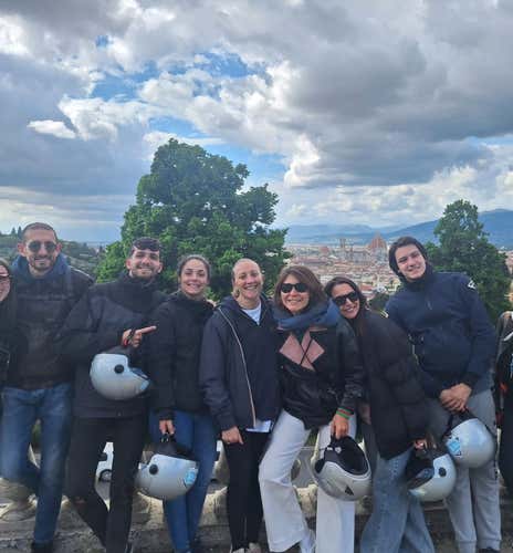 Tour in Vespa nella campagna di Fiesole con degustazione