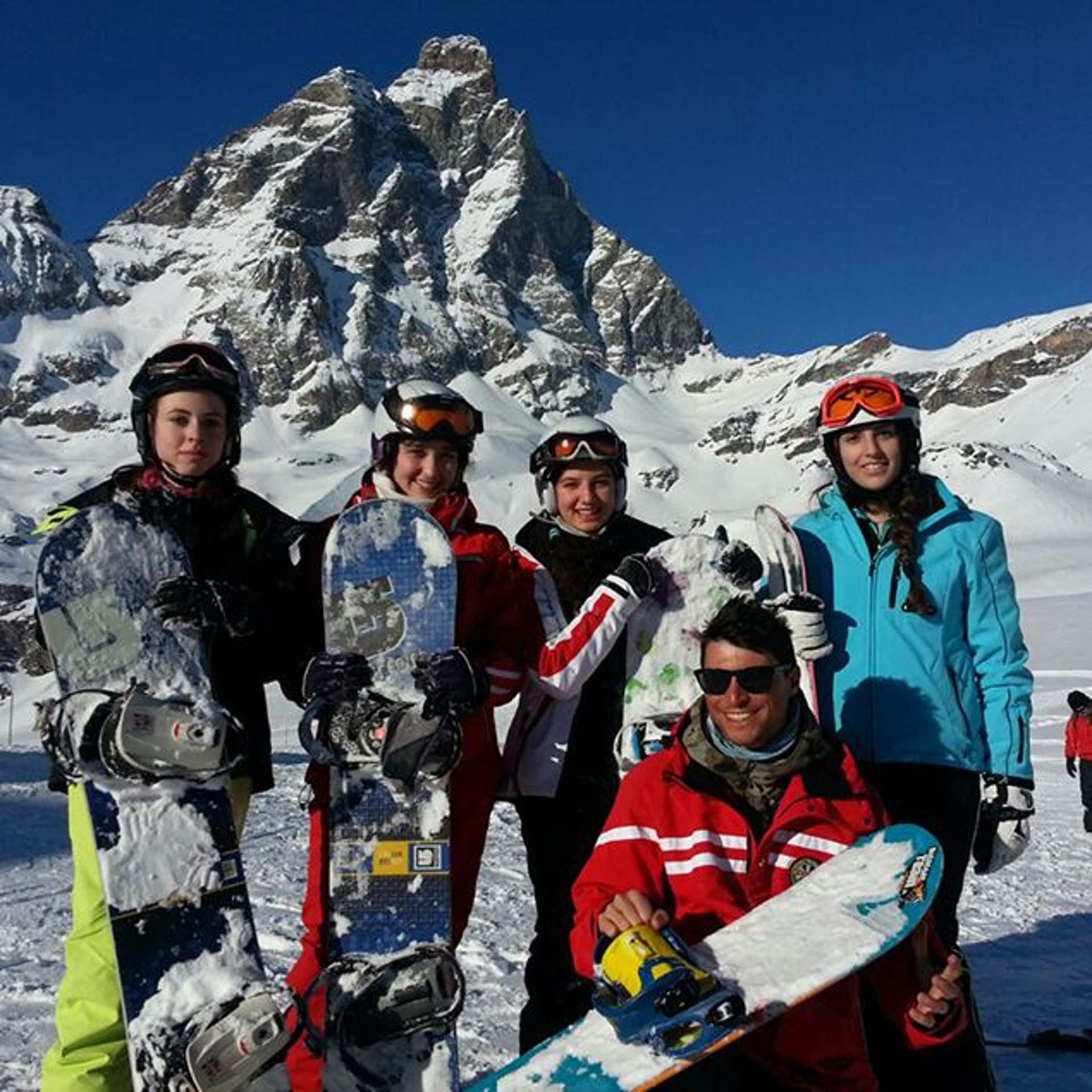 Private snowboarding lesson in Cervinia for all levels Freedome