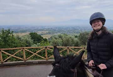 Passeggiata a cavallo panoramica sulle colline pistoiesi con aperitivo