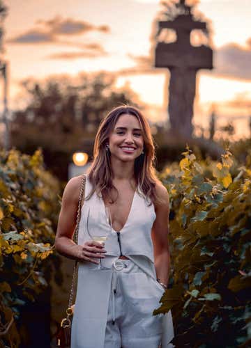 Walk in the vineyards, wine tasting and Sicilian products in the province of Trapani