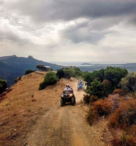 Tour in quad sull'Altopiano del Golgo