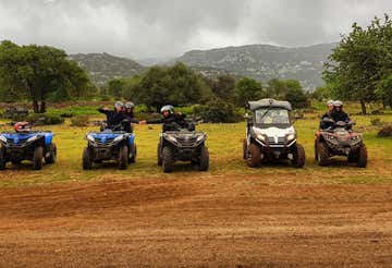 Tour in quad sull'Altopiano del Golgo