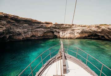 Tour in galeone alla scoperta di Lampedusa con pranzo