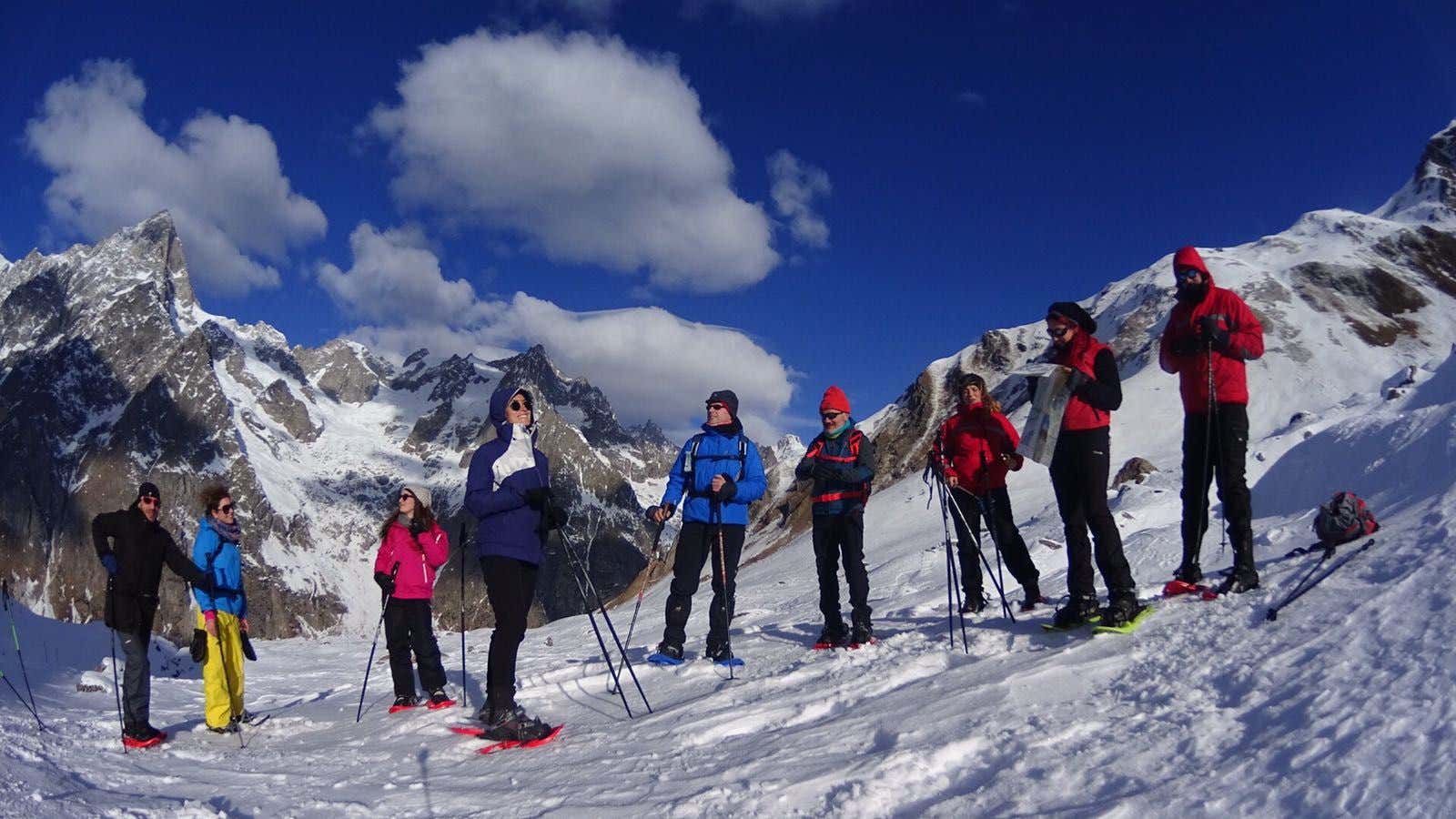 Ciaspolata Scarponcini X Ciaspole Ciaspolata A Pila Al Tramonto - Main Image