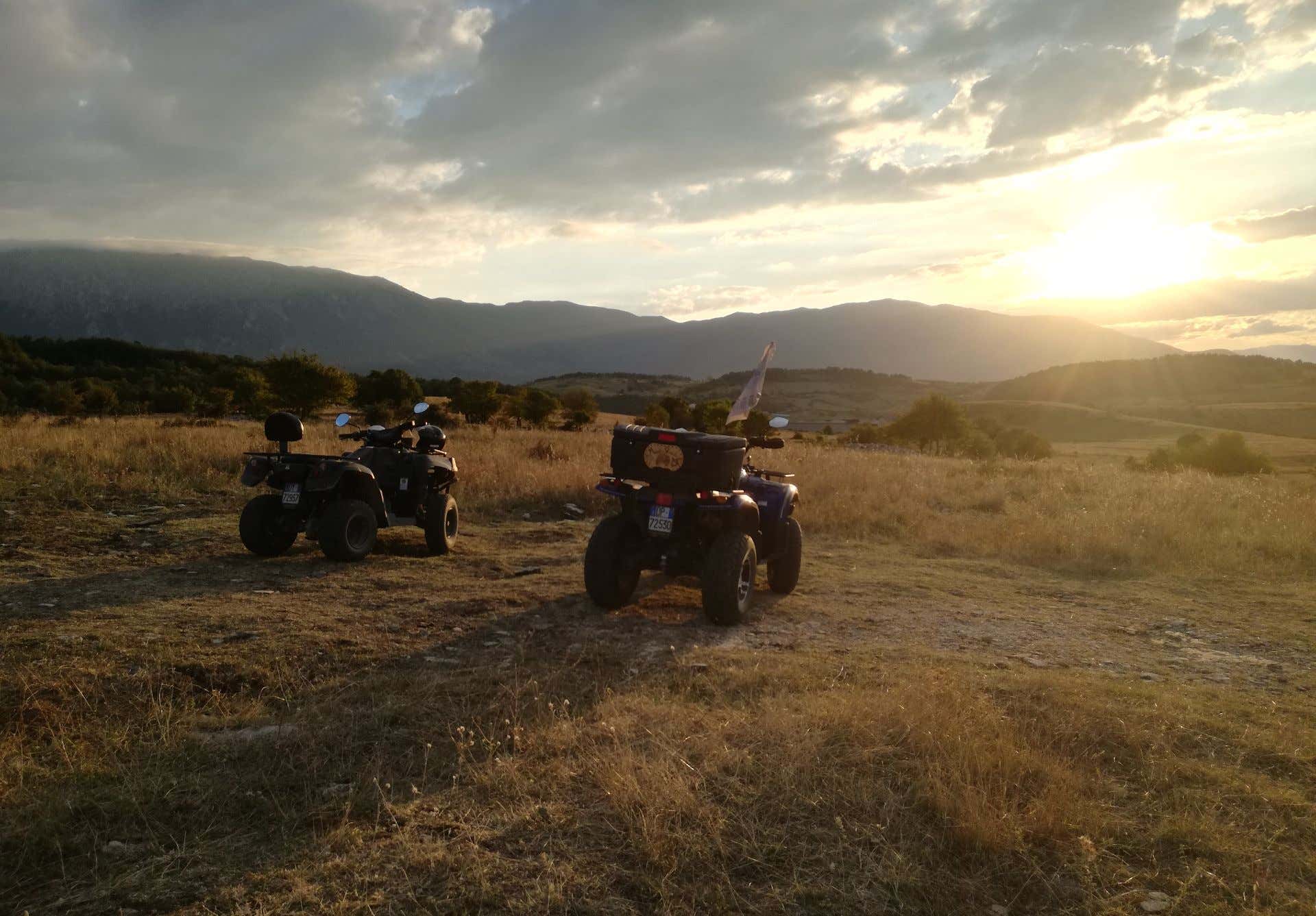 Avventura in quad tra i paesaggi rurali di Roccamorice con aperitivo
