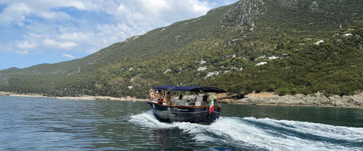 Daily gozzo tours on the Ulysses Riviera from Circeo