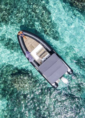 Dinghy tour from Cala Gonone to Cala Goloritzè and Fiordi di Capo Monte Santo