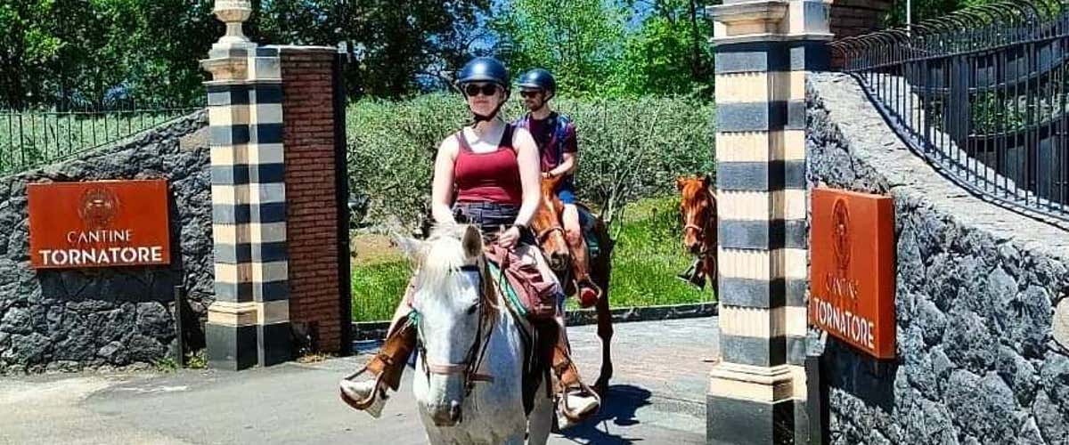 Passeggiata a cavallo nella Valle dell’Alcantara con degustazione