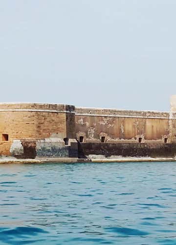 Boat tour to Ortigia Island with aperitif at sunset