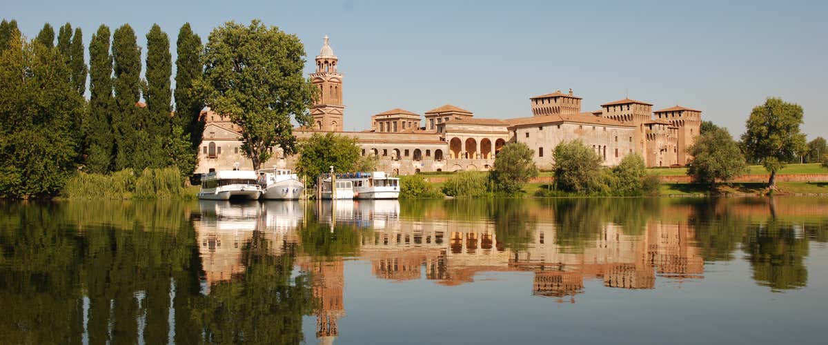 Tour in barca della città di Mantova e del Parco del Mincio