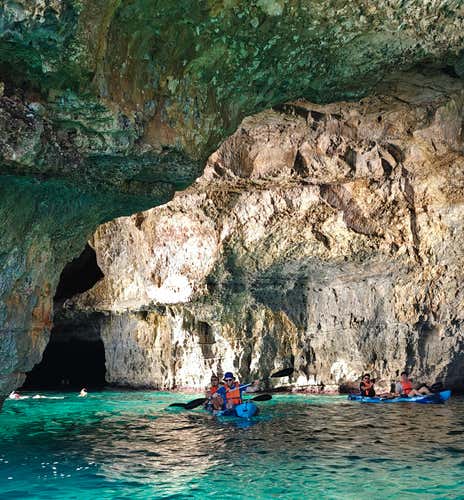 Tour in canoa alle grotte di Santa Maria di Leuca