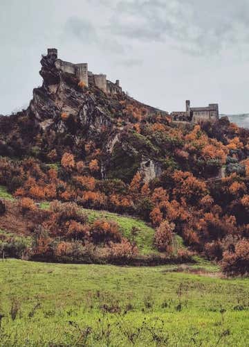 Aperitivo in TAP room e visita al castello di Roccascalegna