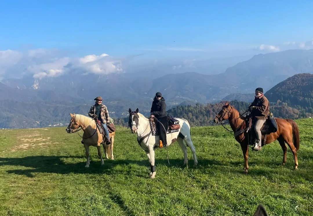 Passeggiata a cavallo a Recoaro Terme con aperitivo