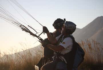 Tandem paragliding flight in Palermo