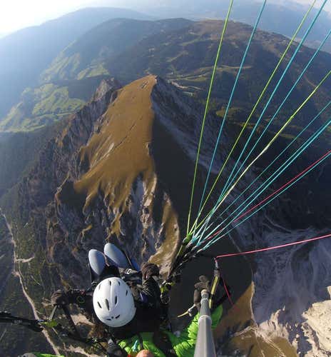 Volo in parapendio a Plan de Corones nelle Dolomiti