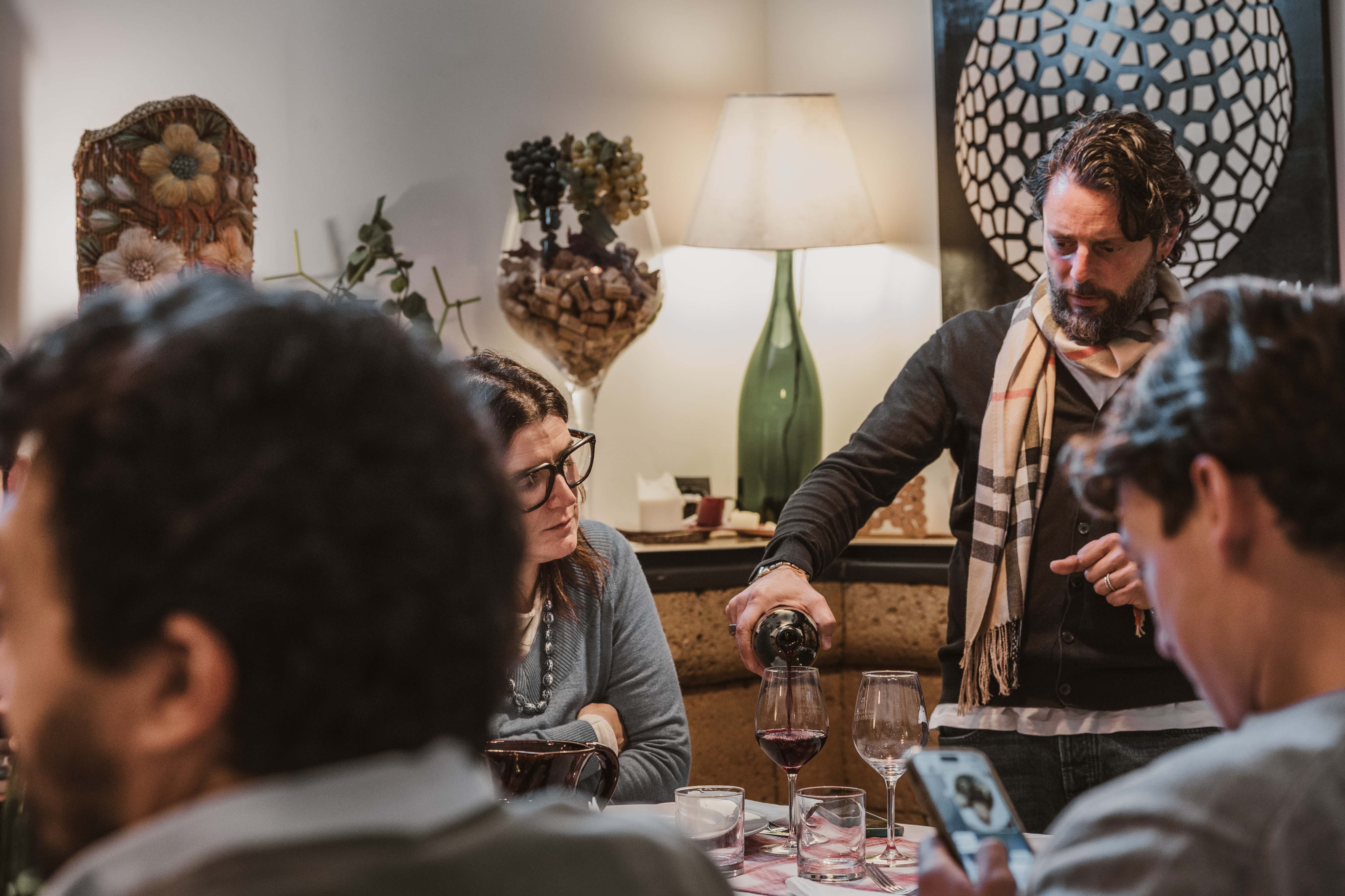 Degustazione di vecchie annate e visita in cantina storica a Montefiascone