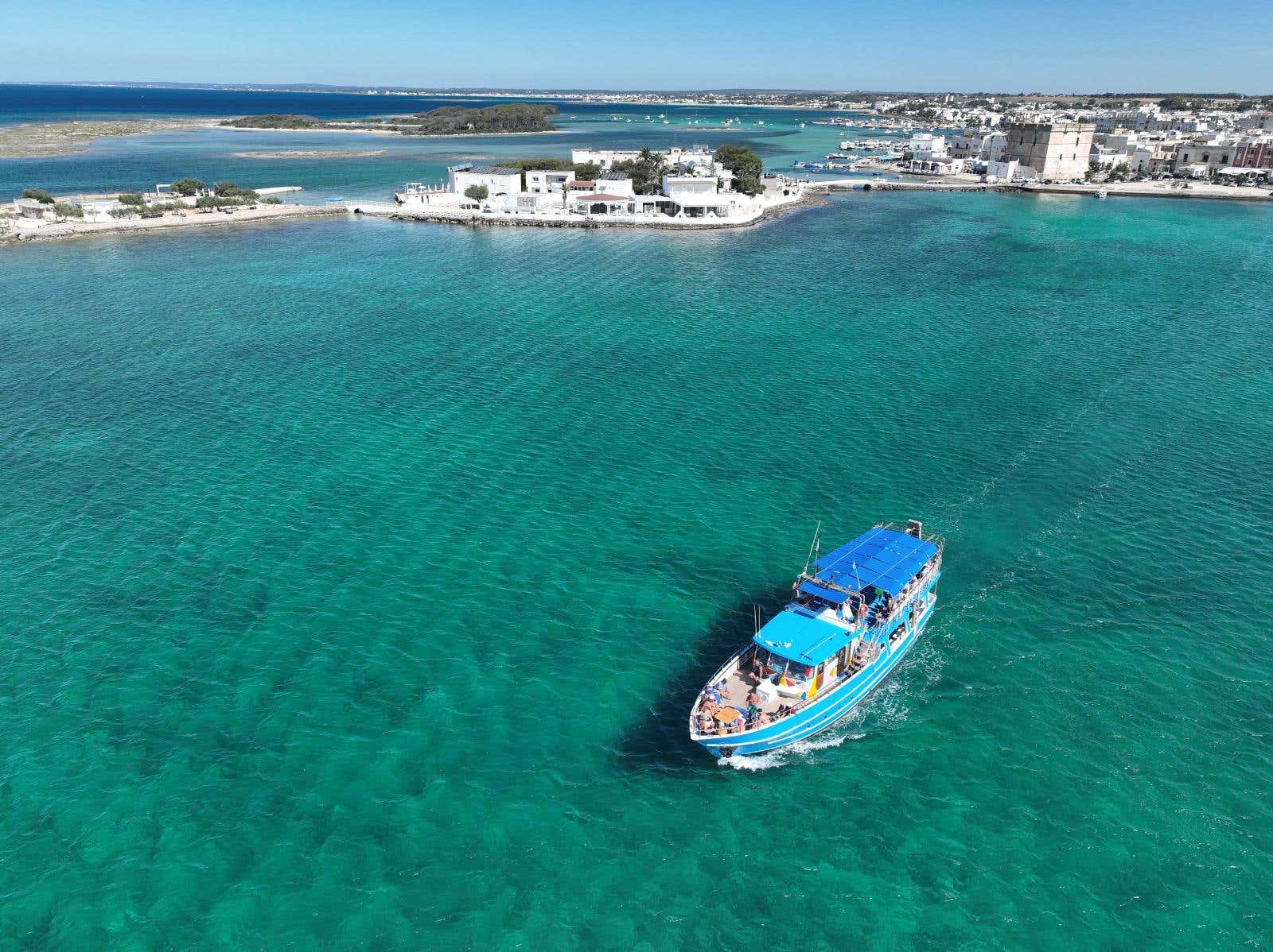 Tour in motonave con snorkeling e aperitivo a Porto Cesareo