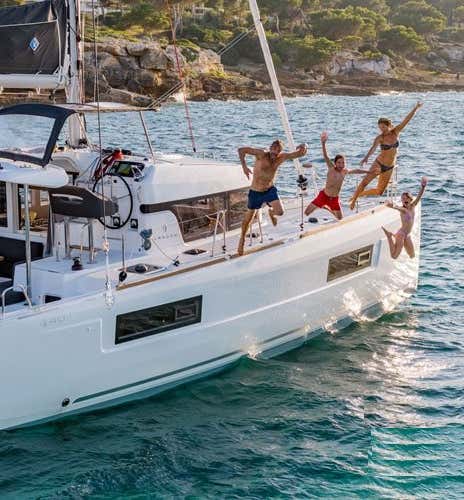 Catamaran tour of the La Maddalena Archipelago from Palau with lunch