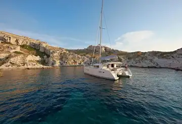 Notte in catamarano di lusso a Olbia
