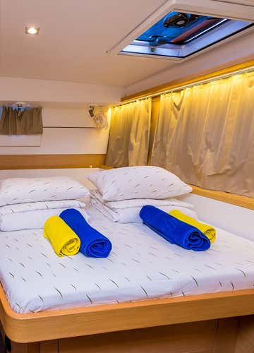 Night on a luxury catamaran in Porto Rafael