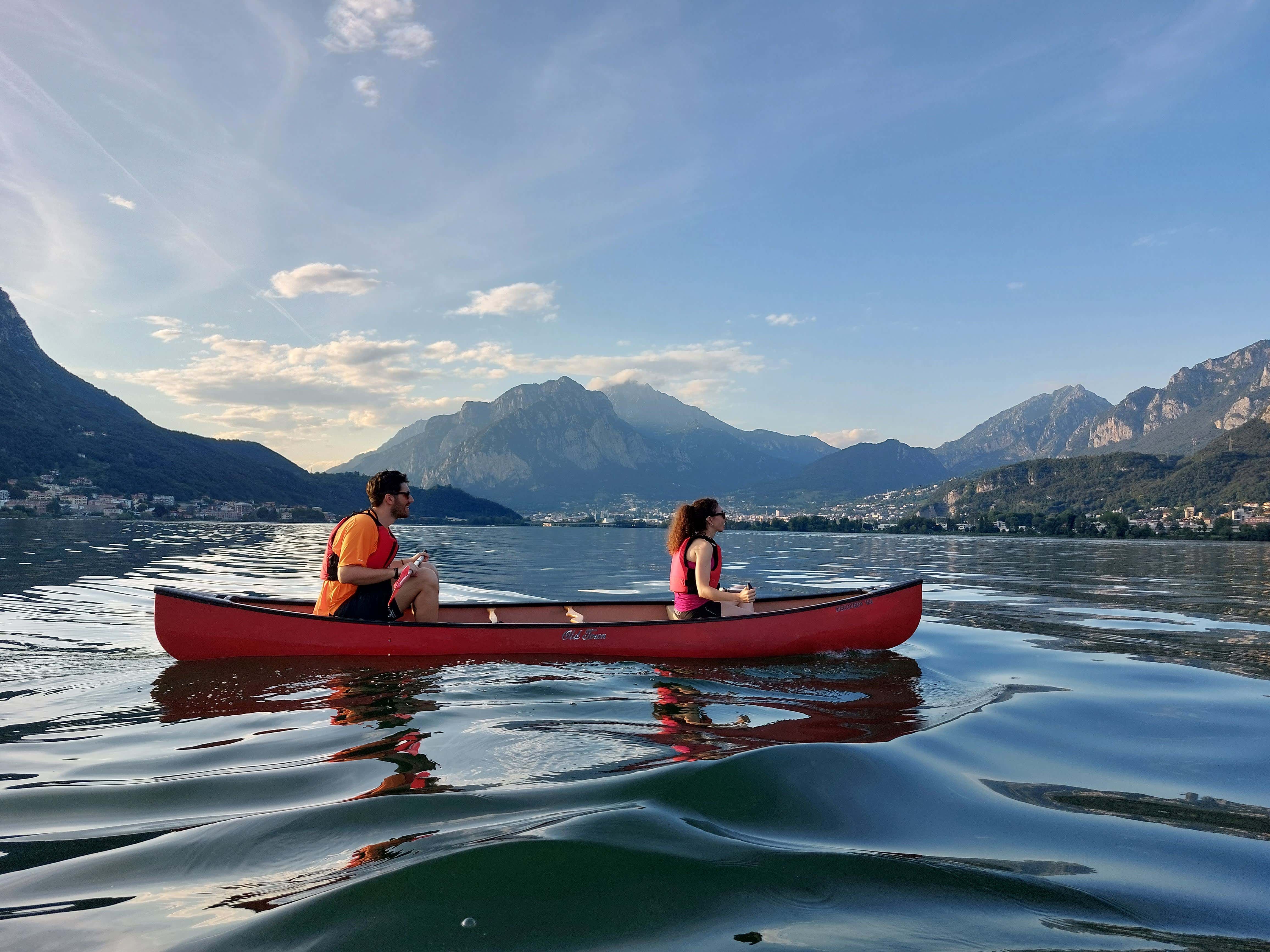 Tour in canoa al Lago di Garlate con aperitivo al tramonto