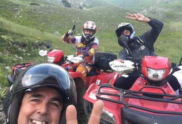 Tour avventuroso in quad di 4 ore a Bracciano