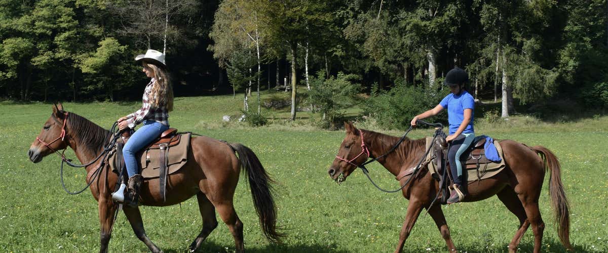 2-hour horse ride on Monte Gaggio in Garda Trentino