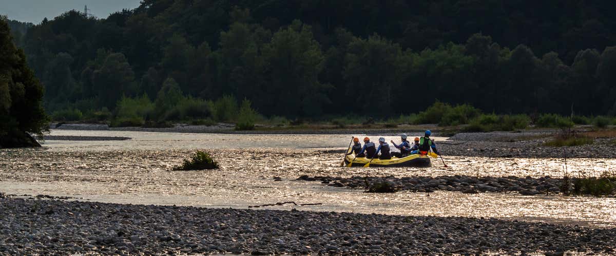 Sunset rafting among the Belluno Dolomites with toast