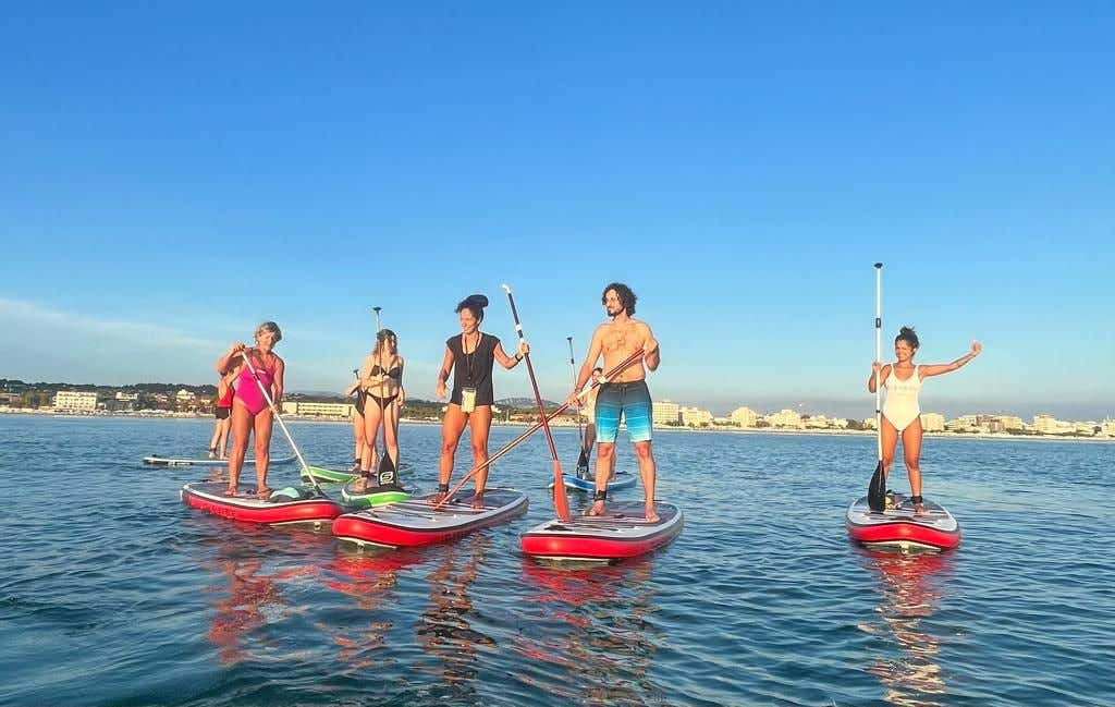 Lezione base di SUP sulla spiaggia di Riccione