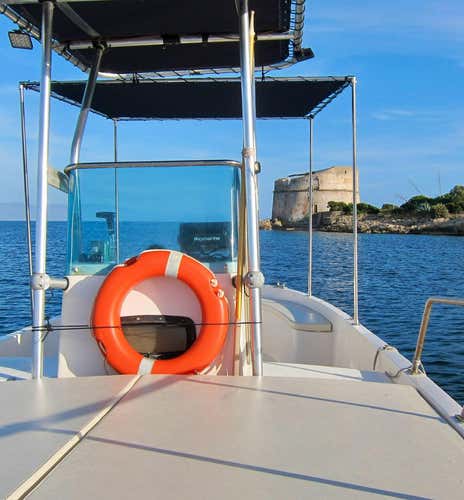 Half-day gozzo tour along the Alghero coast with toast