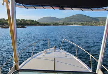 Half-day gozzo tour along the Alghero coast with toast
