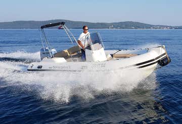 Dinghy rental in La Maddalena - 6.00 m, 40 HP