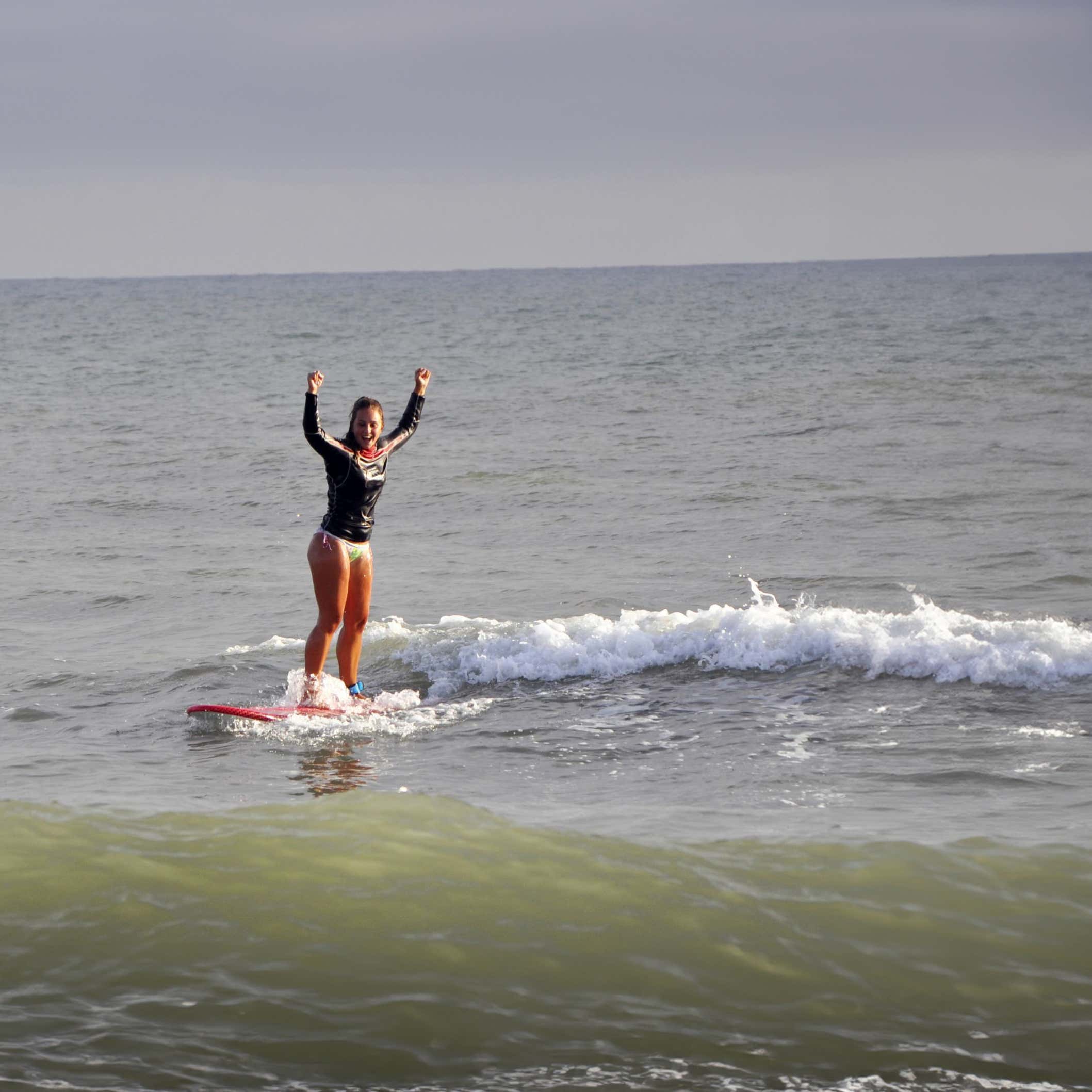 Lezione Di Surf A Ostia Lido Freedome lezione-di-surf-a-ostia-lido-freedome