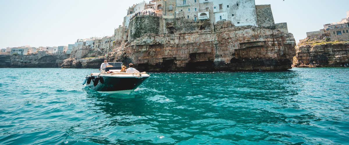 Private boat day in Monopoli with prosecco