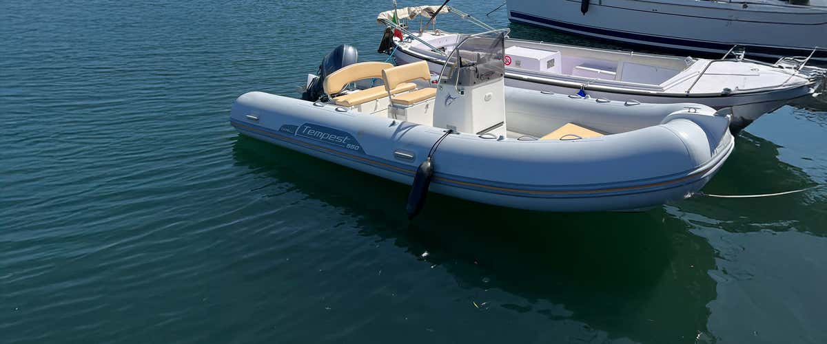 Noleggio gommone Tempest a Cagliari  - 5,50 m, 40 CV