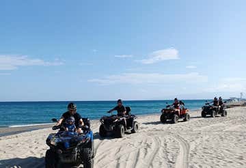 Quad tour between land and sea near Catanzaro