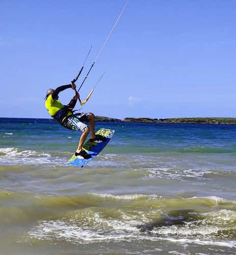 Kitesurfing lesson in Monte di Procida