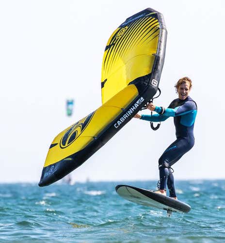 Lezione di wing foil a Monte di Procida