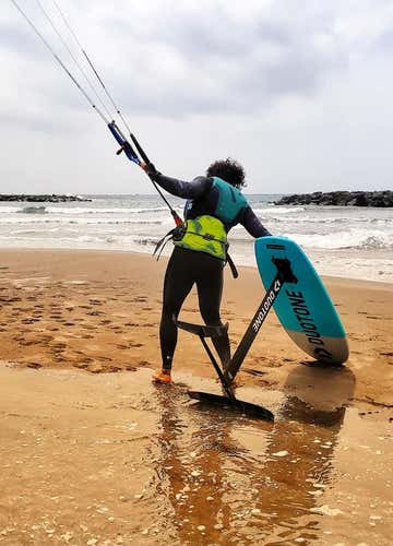 Lezione di wing foil a Monte di Procida