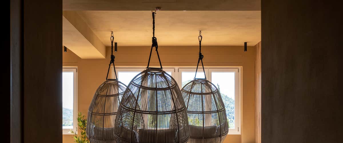 Ingresso in spa panoramica sul lago di Piediluco e massaggio con olio di tartufo