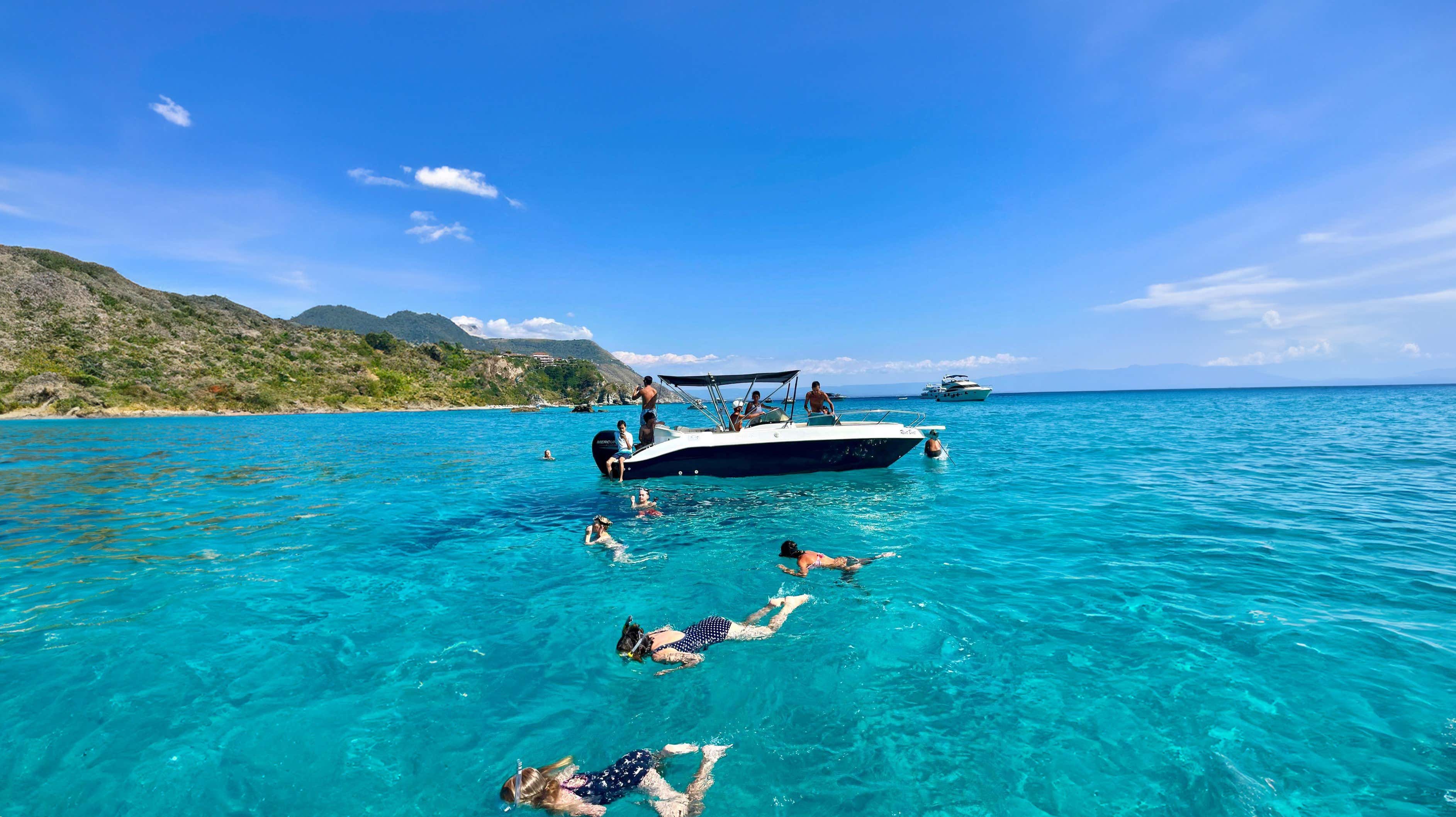 Boat tour from Tropea to Capo Vaticano with aperitif