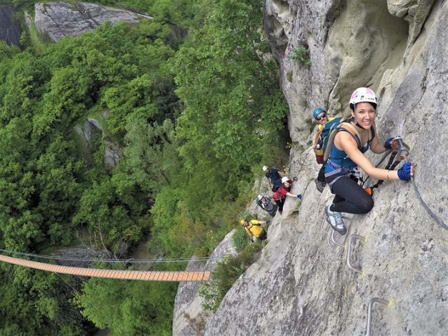 Via ferrata sulle Dolomiti Lucane (PZ) con guida alpina privata