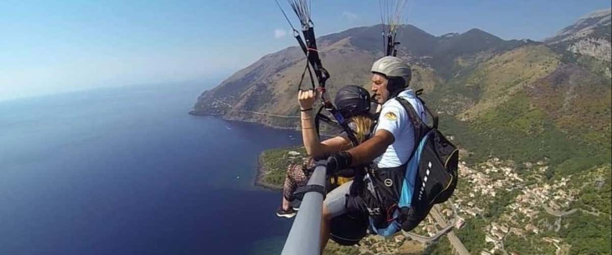 Tandem paragliding flight in Acquafredda di Maratea