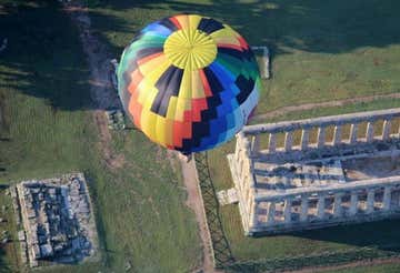 Volo esclusivo in mongolfiera a Paestum