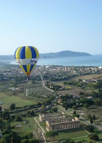 Volo esclusivo in mongolfiera a Paestum