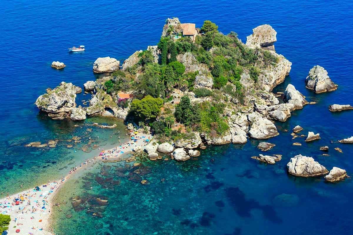 private-jet-ski-tour-of-the-taormina-coastline-freedome