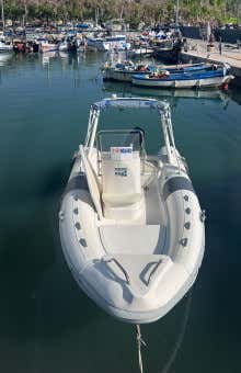 Noleggio gommoni a Vieste