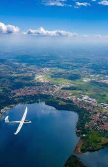 Aliante sul Lago di Como